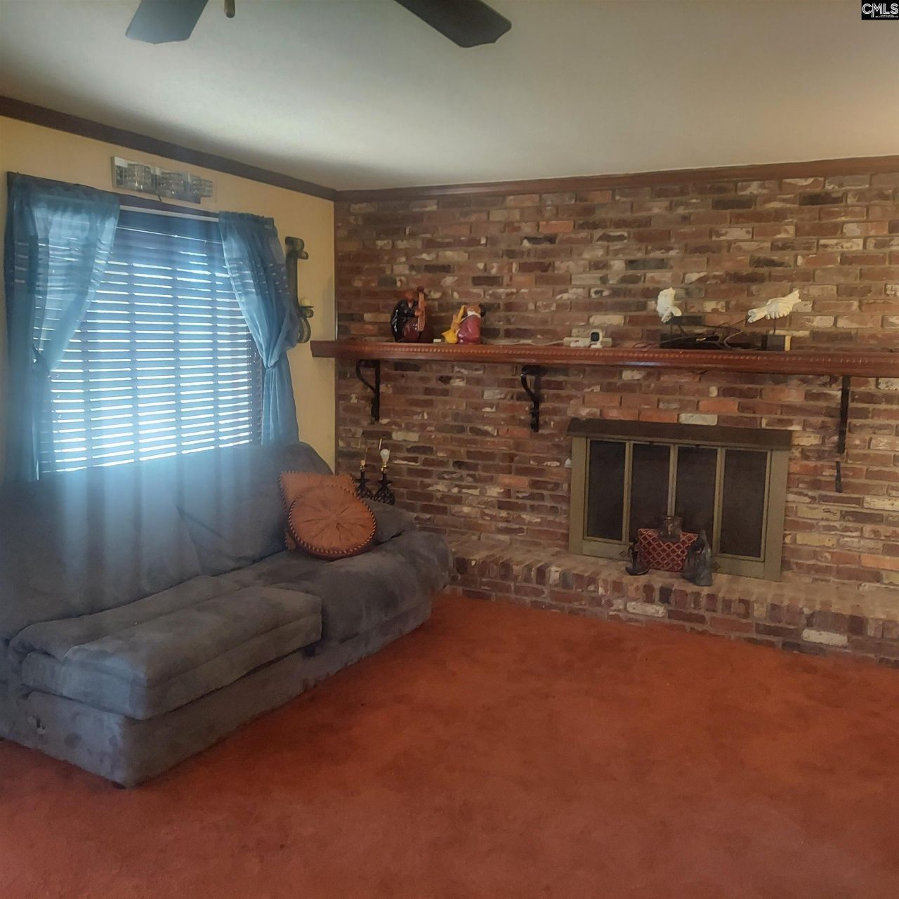 9850 Windsor Lake Boulevard  Photo 16