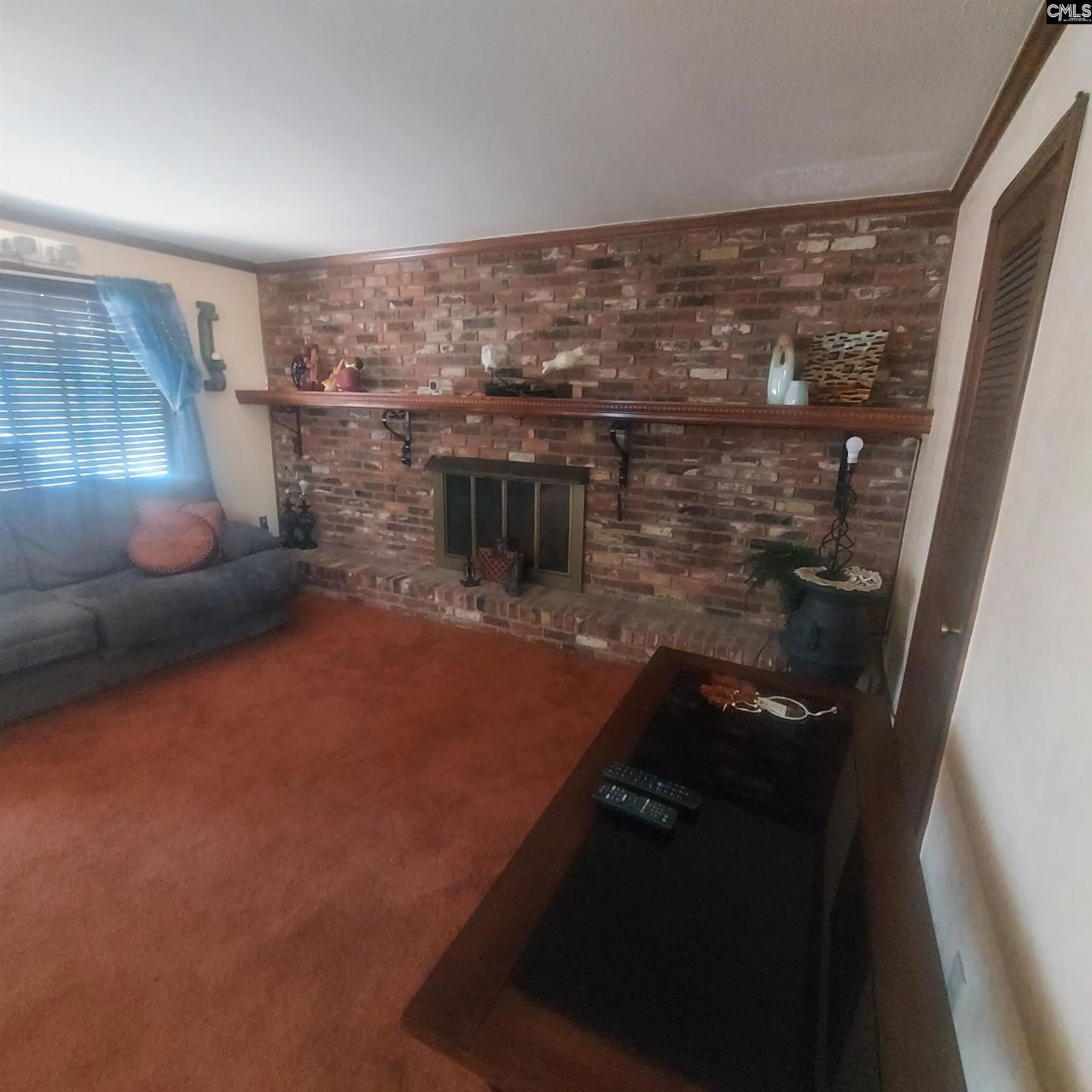 9850 Windsor Lake Boulevard  Photo 17