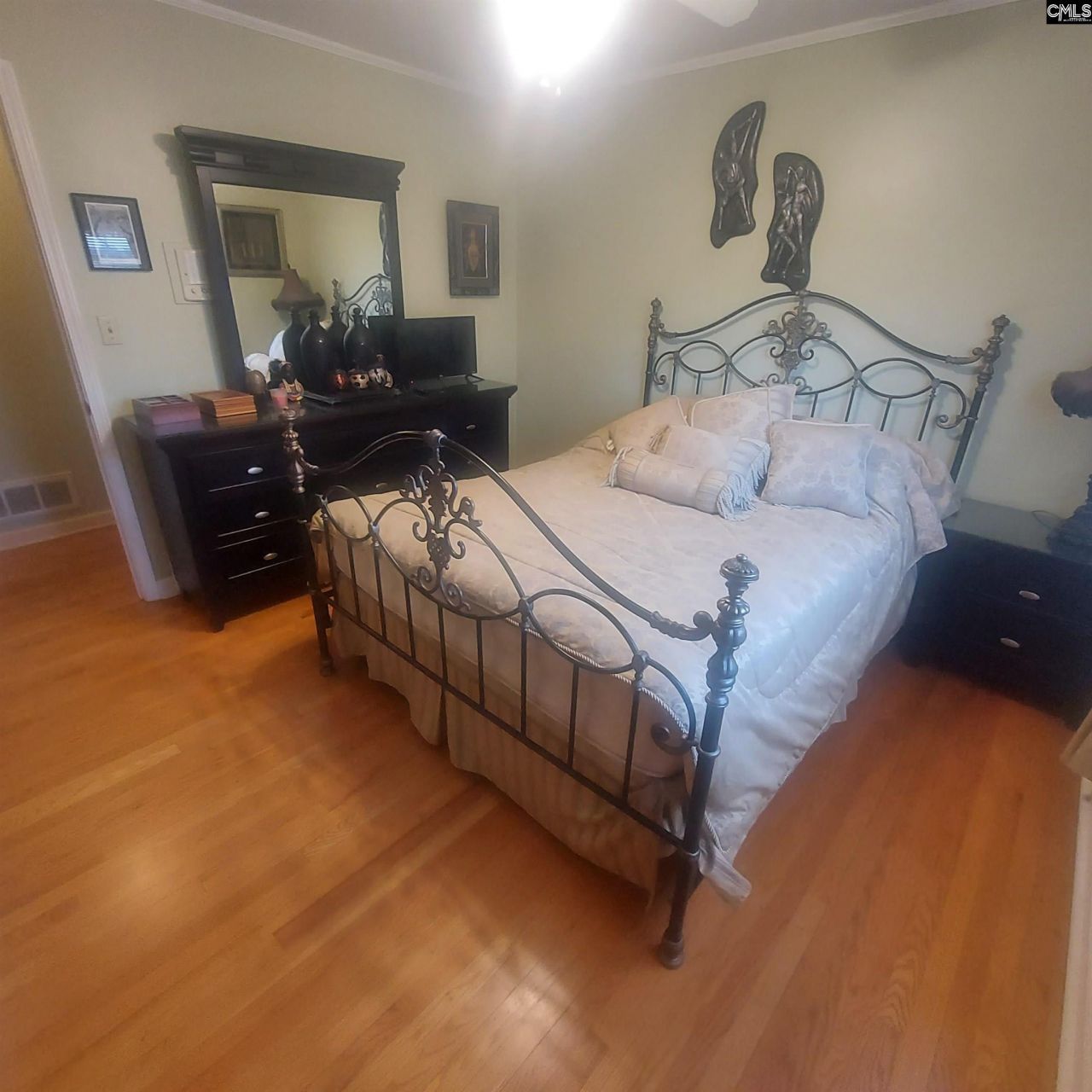 9850 Windsor Lake Boulevard  Photo 24