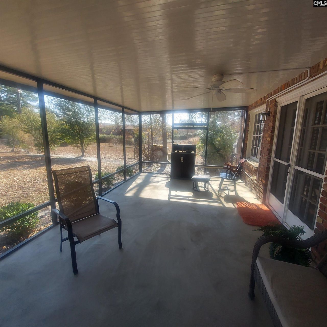 9850 Windsor Lake Boulevard  Photo 31