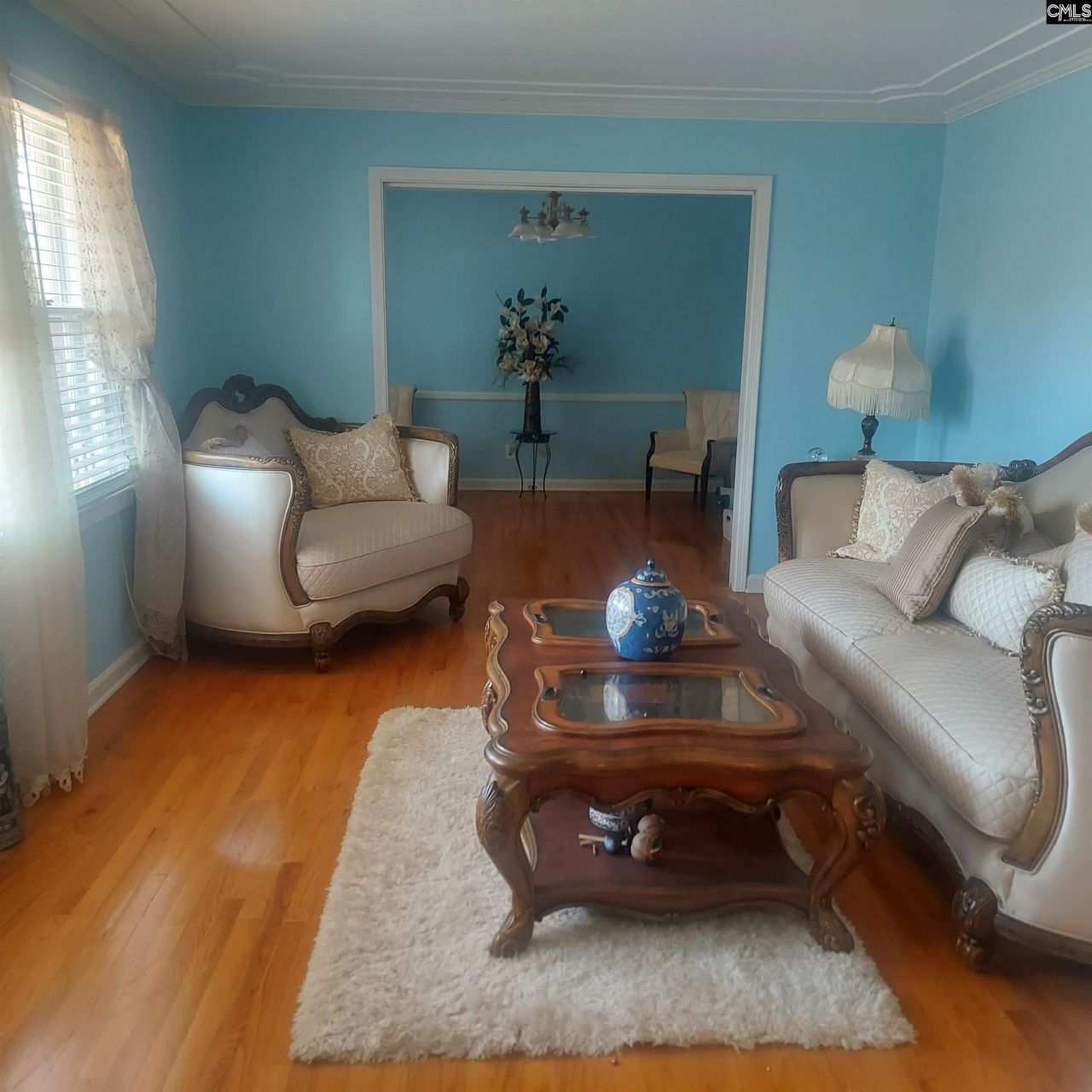 9850 Windsor Lake Boulevard  Photo 6