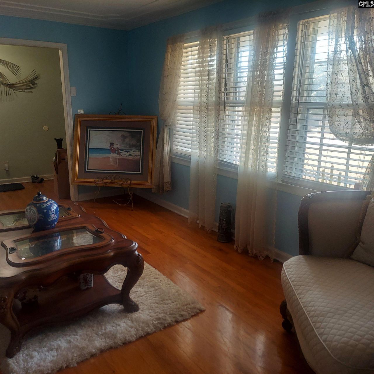 9850 Windsor Lake Boulevard  Photo 8