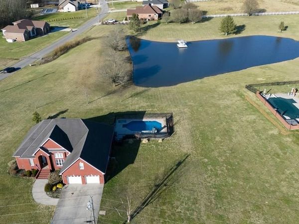 1164 Fawn Dr, Cookeville, TN 38501