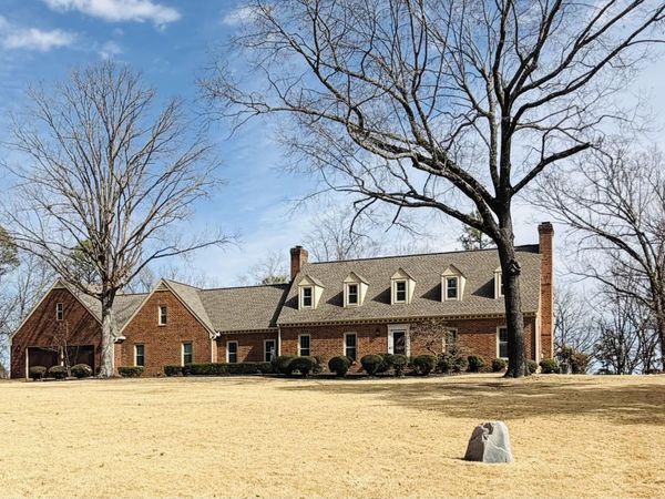 445 Bluff View Drive, Batesville, AR 72501