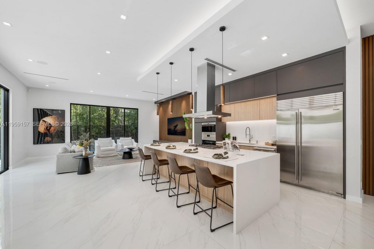 1780 Chucunantah Rd , Miami, FL 33133 Photo