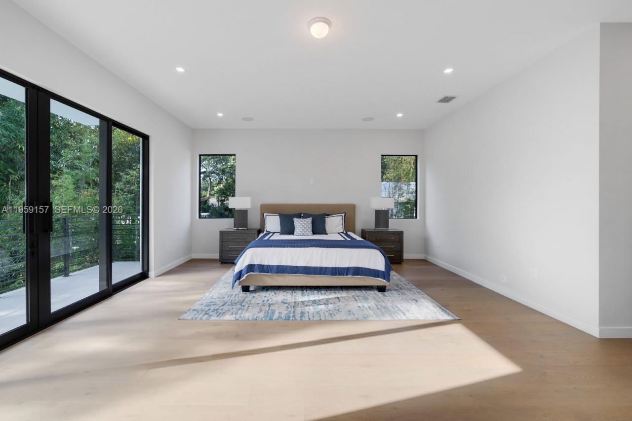 1780 Chucunantah Rd , Miami, FL 33133 Photo