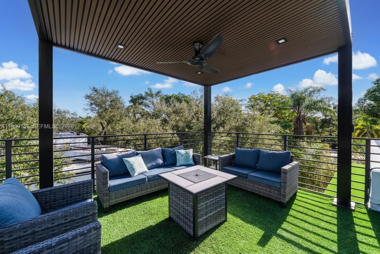 1780 Chucunantah Rd , Miami, FL 33133 Photo