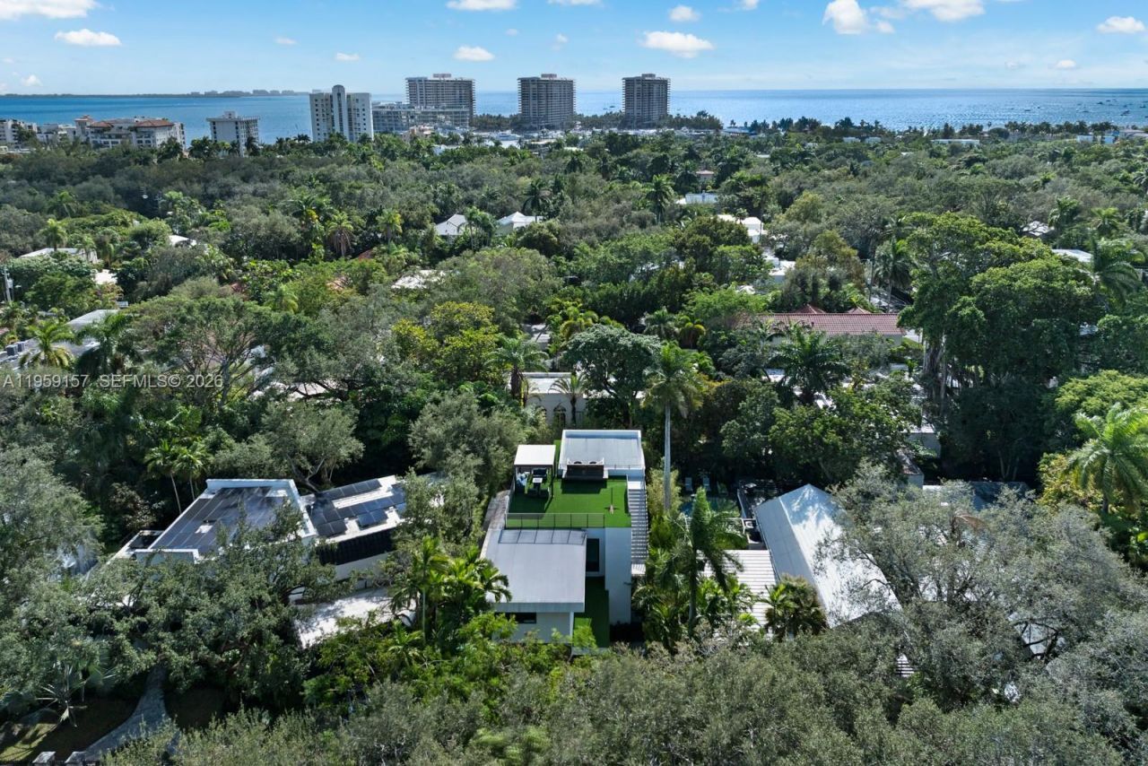 1780 Chucunantah Rd , Miami, FL 33133 Photo