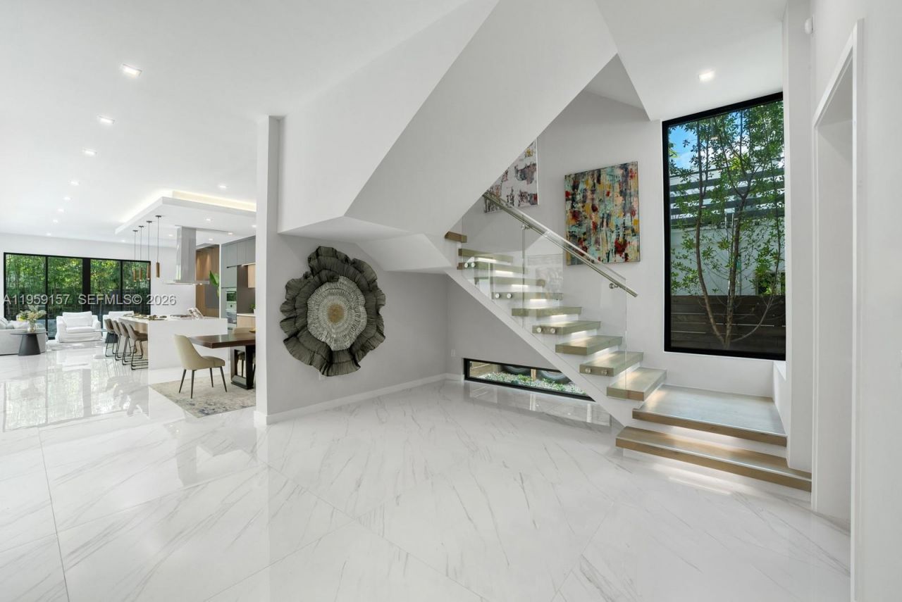 1780 Chucunantah Rd , Miami, FL 33133 Photo