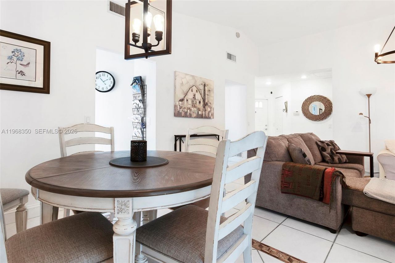 1595 Springside Dr, Weston, FL 33326 Photo