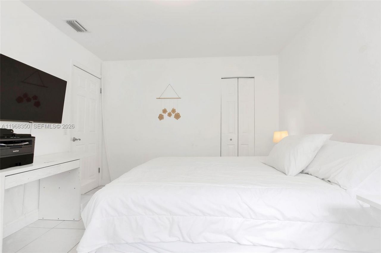 1595 Springside Dr, Weston, FL 33326 Photo