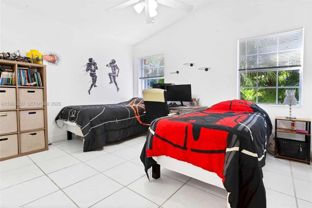 1595 Springside Dr, Weston, FL 33326 Photo