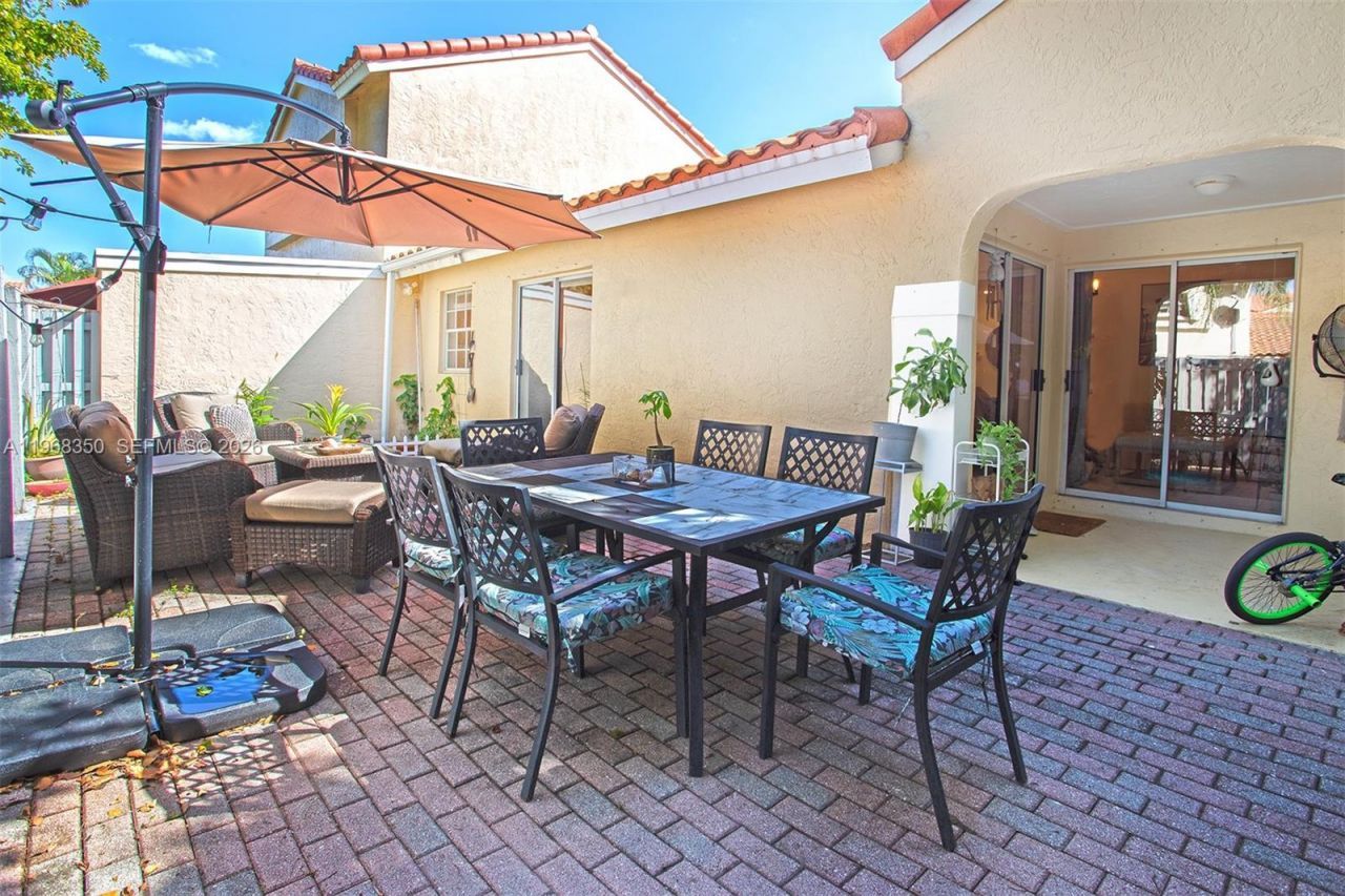 1595 Springside Dr, Weston, FL 33326 Photo