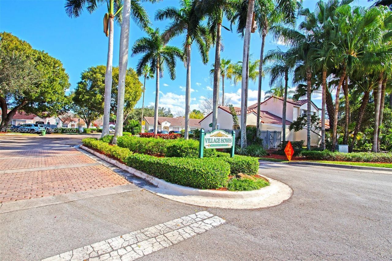 1595 Springside Dr, Weston, FL 33326 Photo