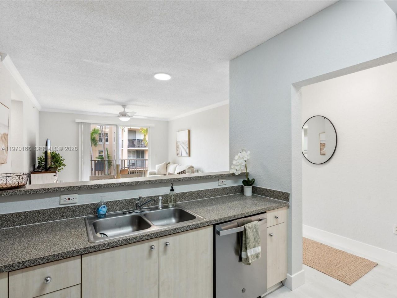 1803 N Flagler Dr , Unit 213, West Palm Beach, FL 33407 Photo