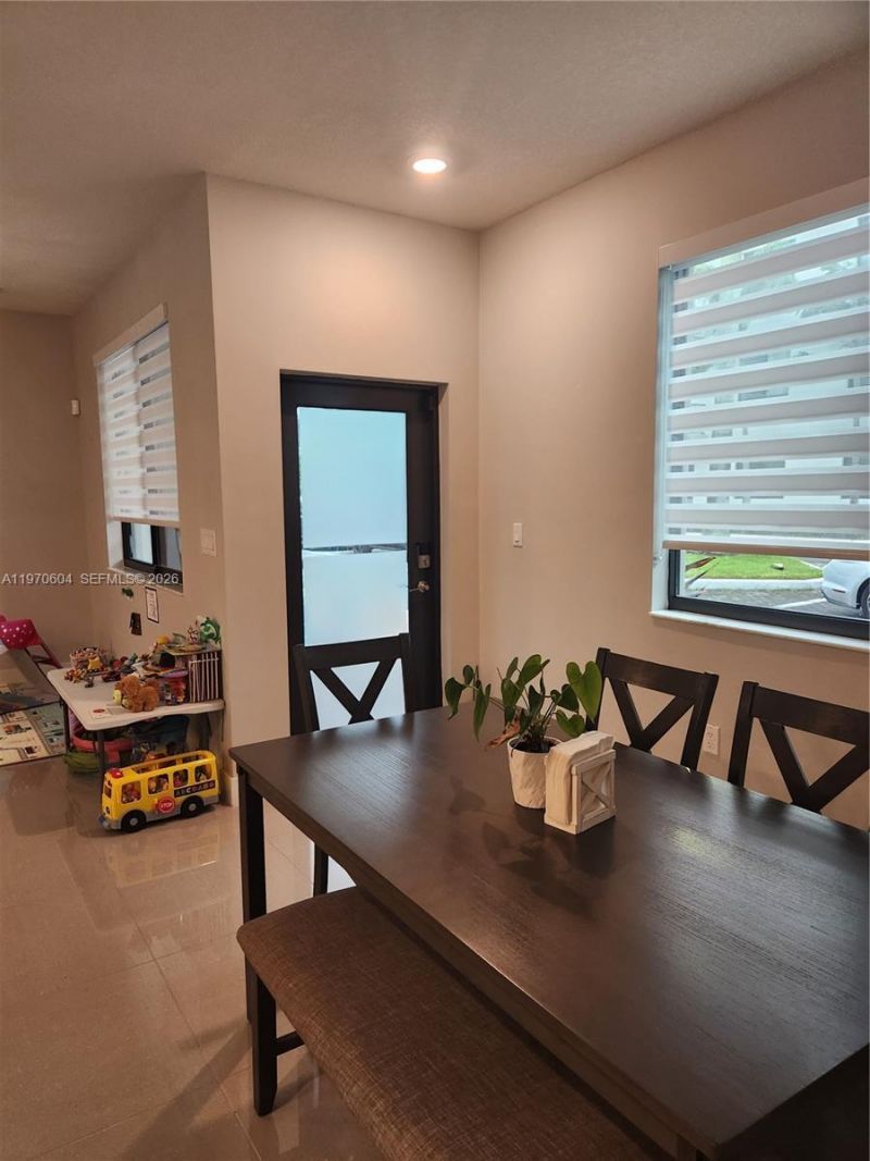 4745 NW 84th Ct , Unit 18, Doral, FL 33166 Photo