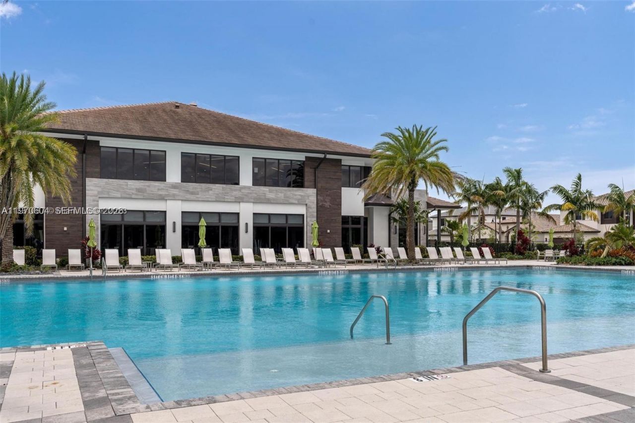 4745 NW 84th Ct , Unit 18, Doral, FL 33166 Photo