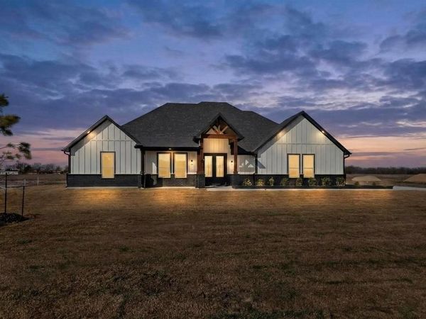 190 County Road 4615, Wolfe City, TX 75496