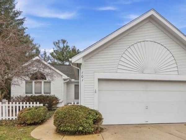 101 Quiet Creek Circle, Chelsea, MI 48118