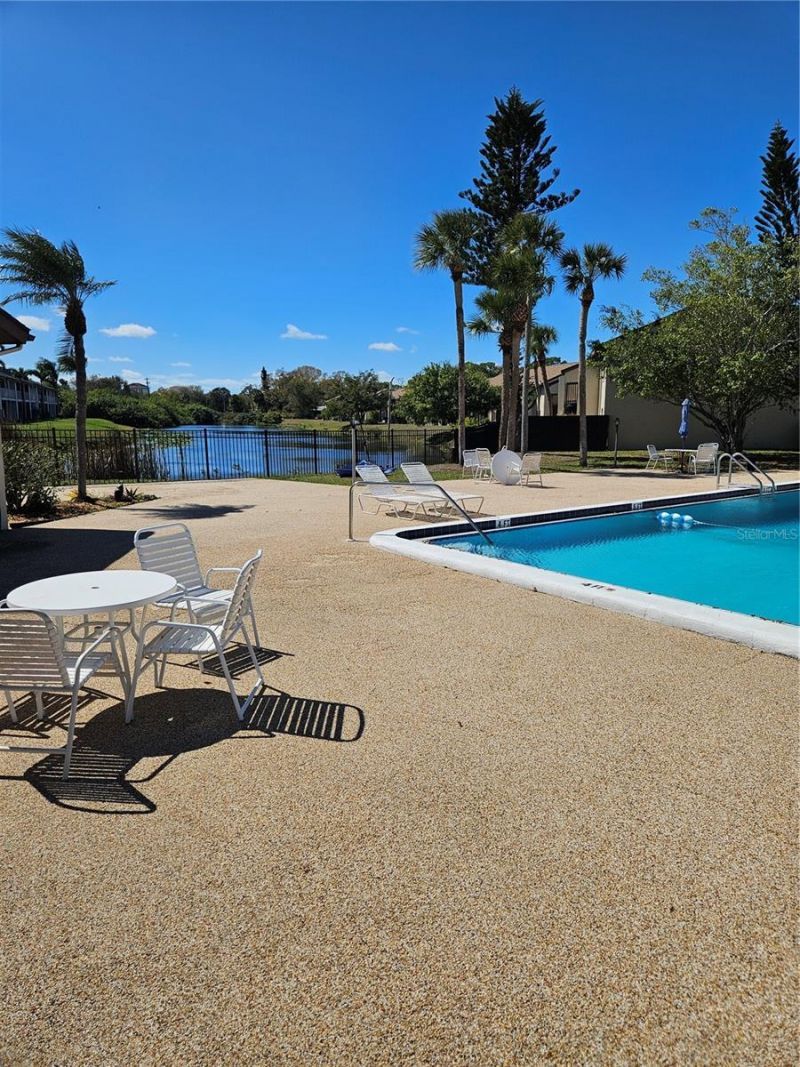 2744 Hidden Lake Boulevard, Unit C, Sarasota, FL 34237 Photo