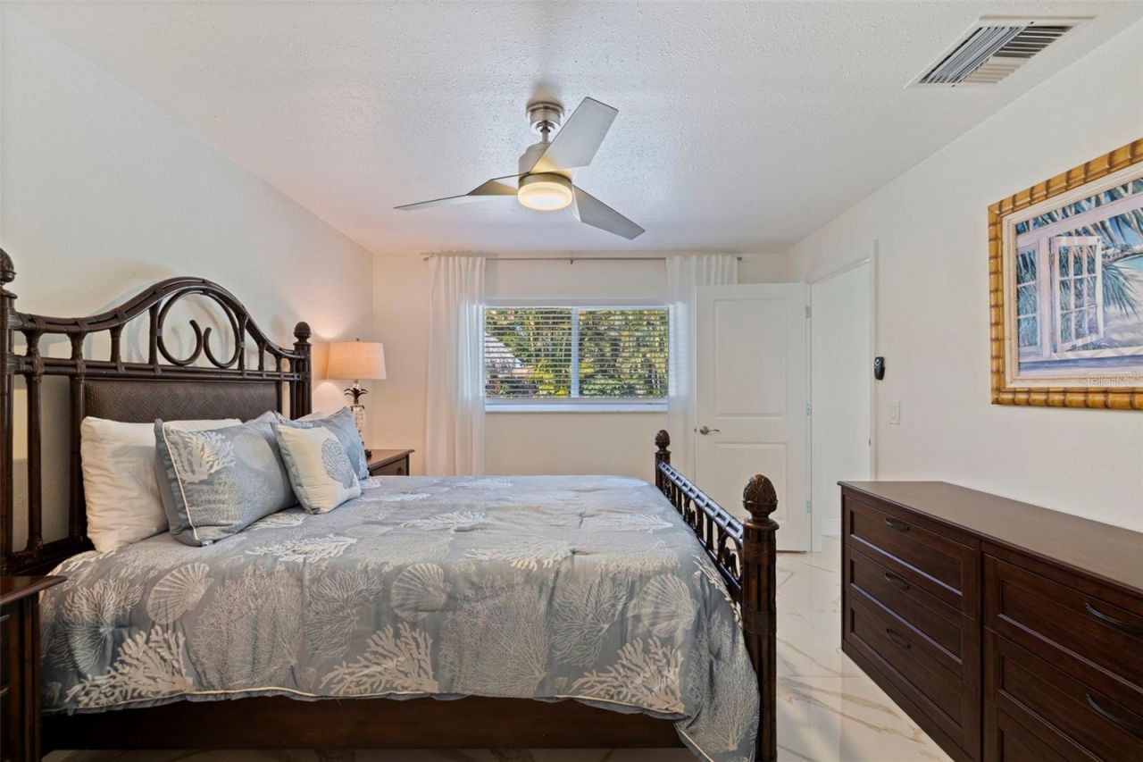 153 58th Avenue S, Saint Petersburg, FL 33705 Photo