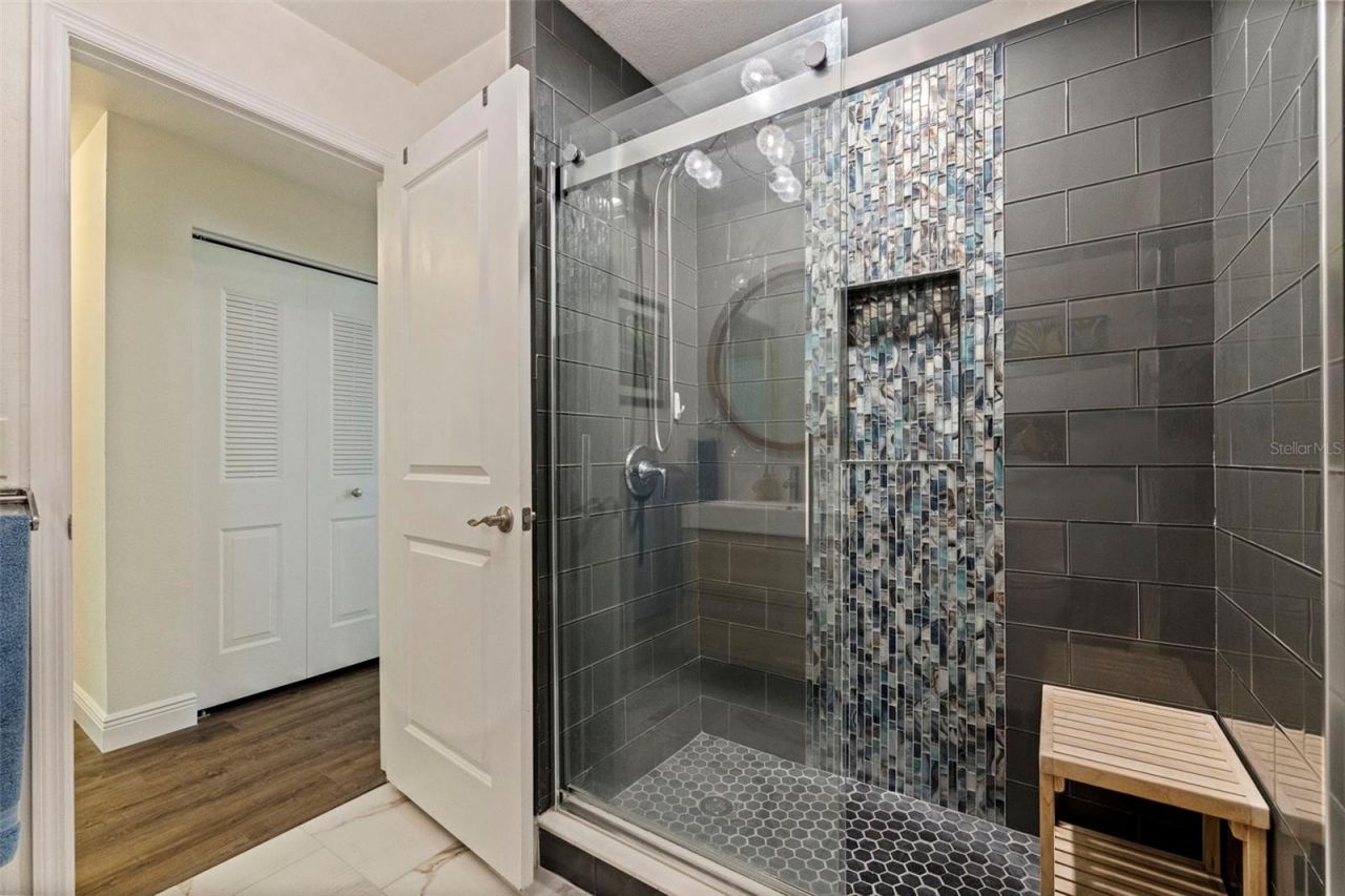 153 58th Avenue S, Saint Petersburg, FL 33705 Photo