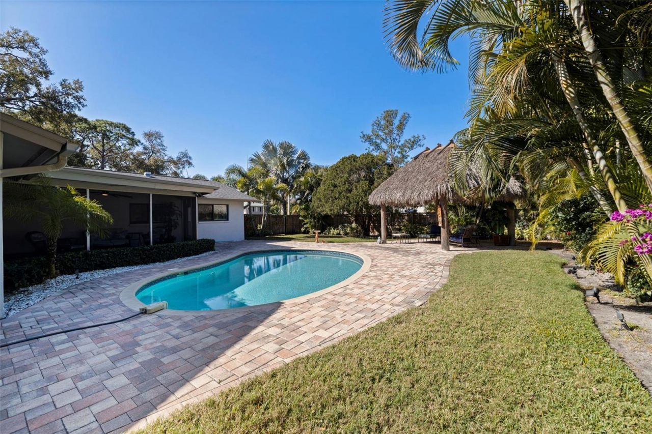 153 58th Avenue S, Saint Petersburg, FL 33705 Photo