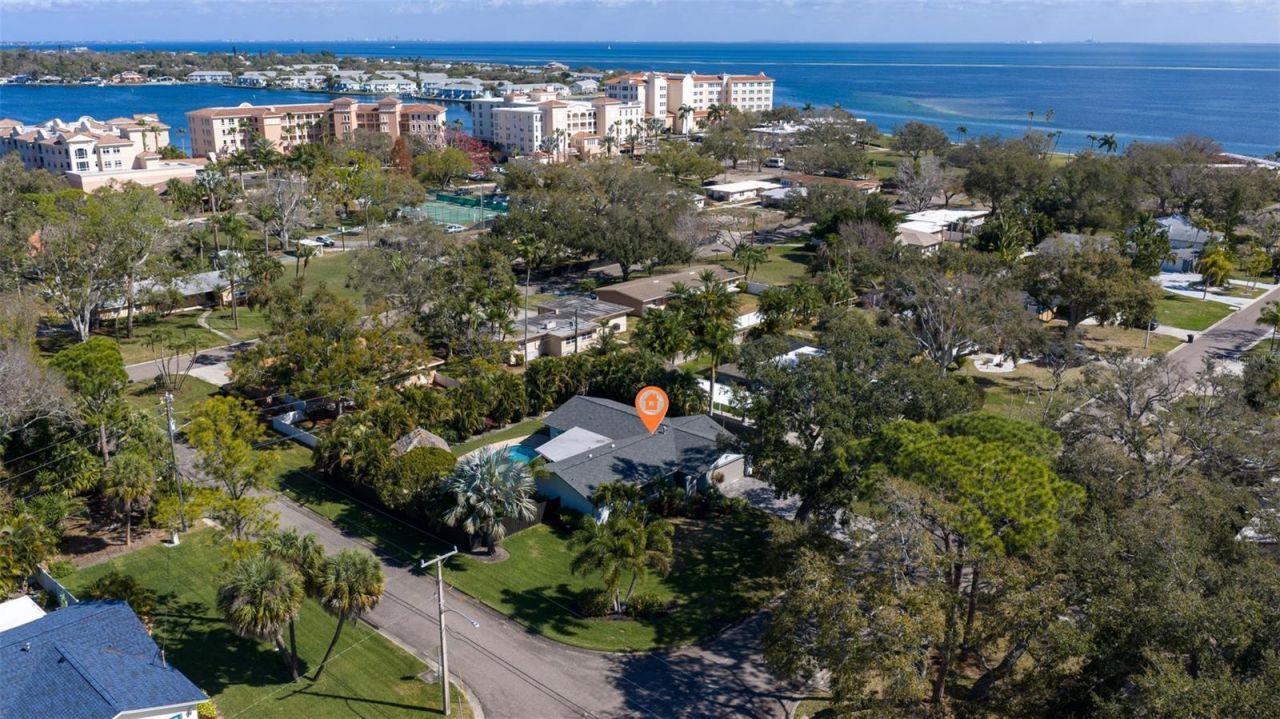 153 58th Avenue S, Saint Petersburg, FL 33705 Photo