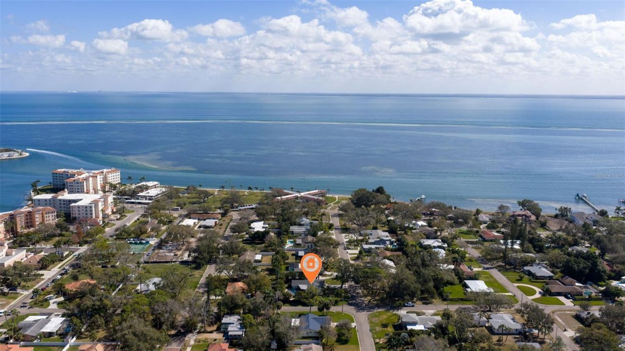 153 58th Avenue S, Saint Petersburg, FL 33705 Photo