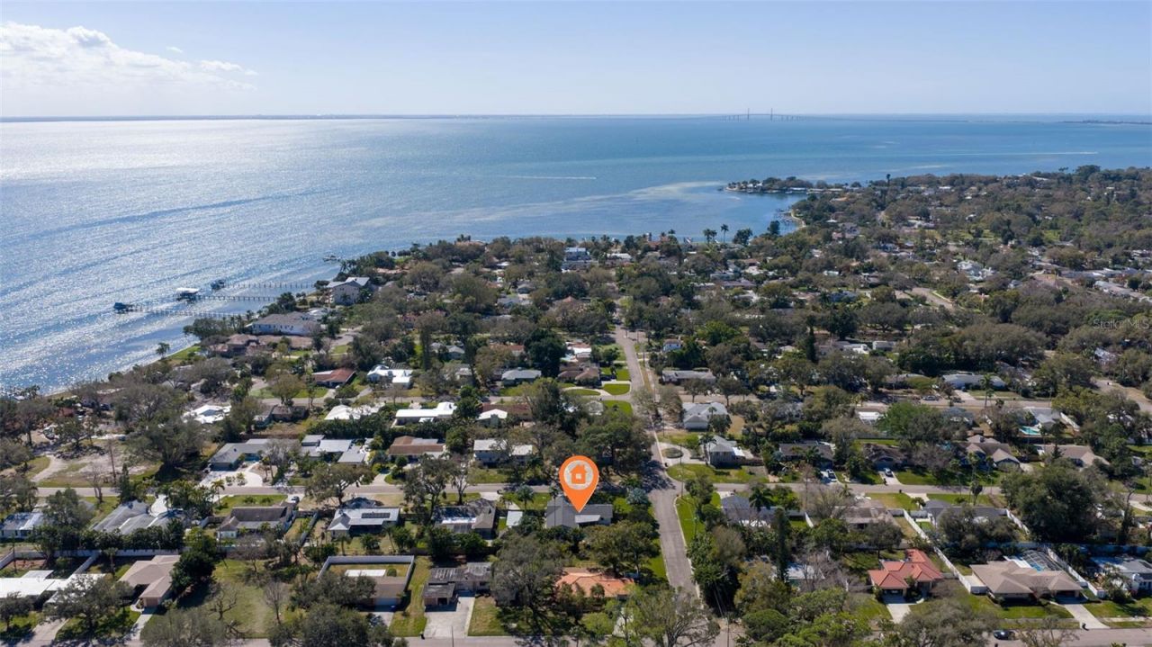 153 58th Avenue S, Saint Petersburg, FL 33705 Photo