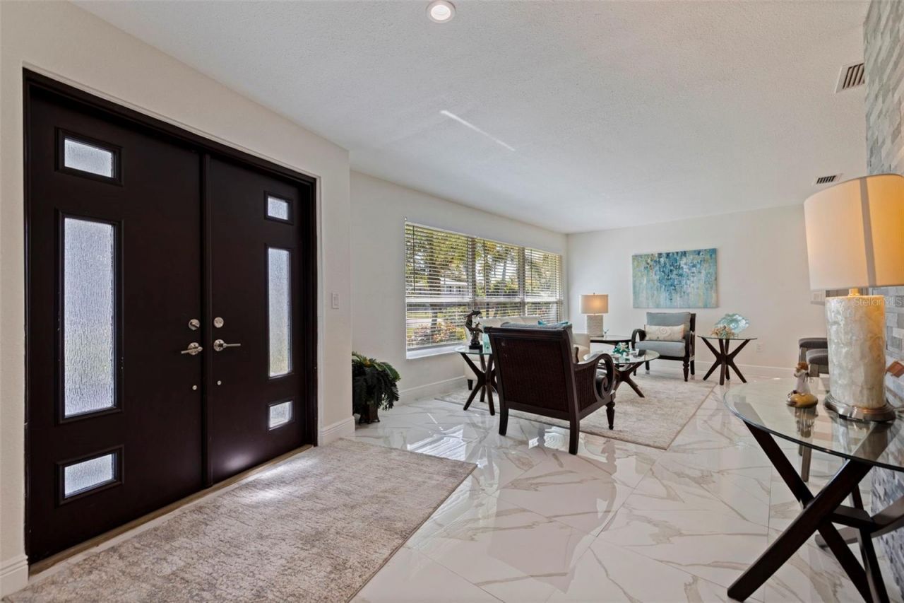 153 58th Avenue S, Saint Petersburg, FL 33705 Photo