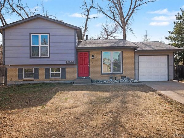 2679 S Memphis Way, Aurora, CO 80013