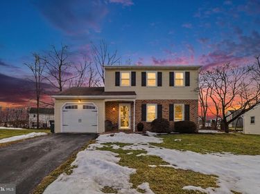 33 INGHAM DRIVE, STEVENS, PA 17578
