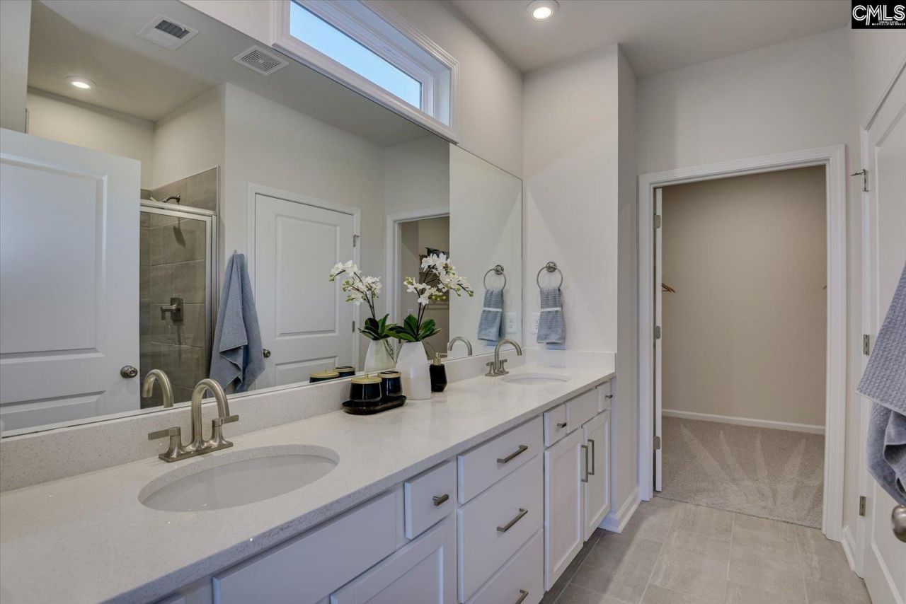 621 Basalt Court  Photo 24