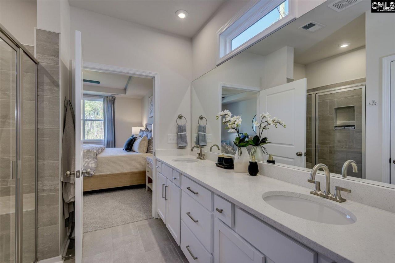 621 Basalt Court  Photo 25