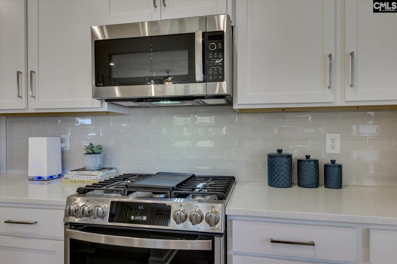 621 Basalt Court  Photo 34