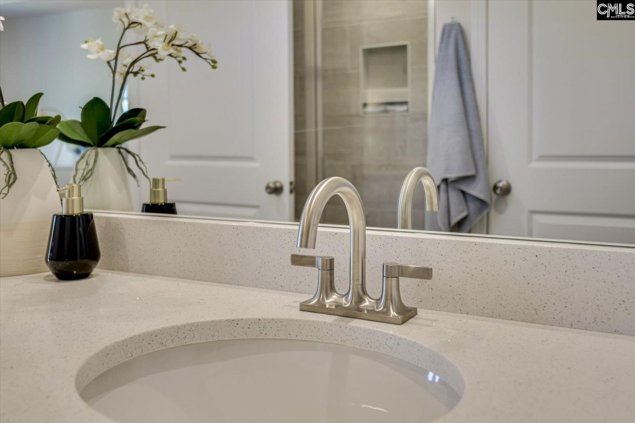 621 Basalt Court  Photo 39