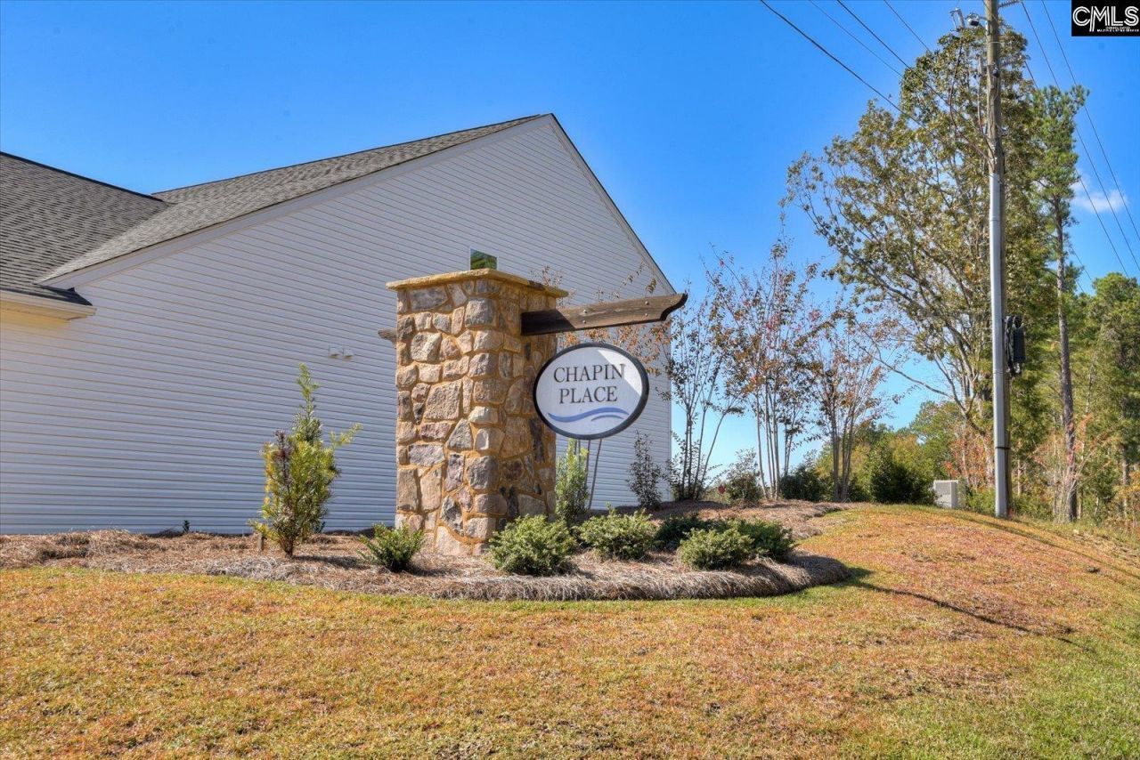 621 Basalt Court  Photo 4