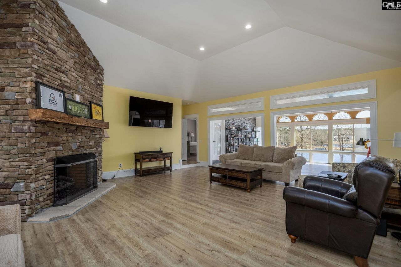 96 Muskrat Run Photo 12