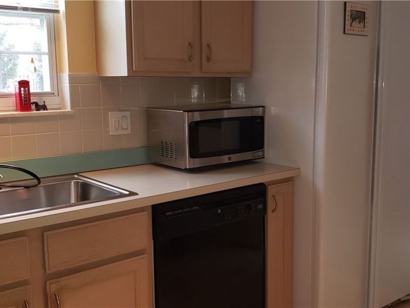 24690 Thicket Lane, Unit 32, Olmsted Falls, OH 44138 Photo 12