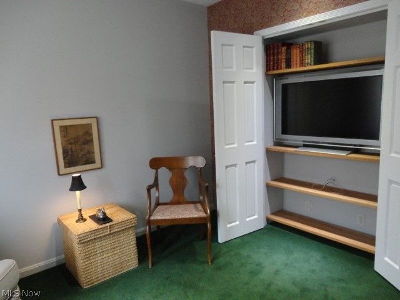 24690 Thicket Lane, Unit 32, Olmsted Falls, OH 44138 Photo 19