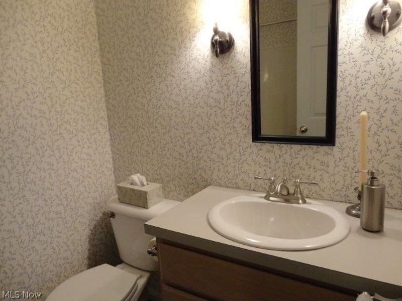 24690 Thicket Lane, Unit 32, Olmsted Falls, OH 44138 Photo 20