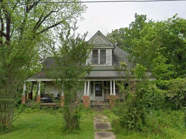 1715 N Oliver, Brooksville, MS 39739