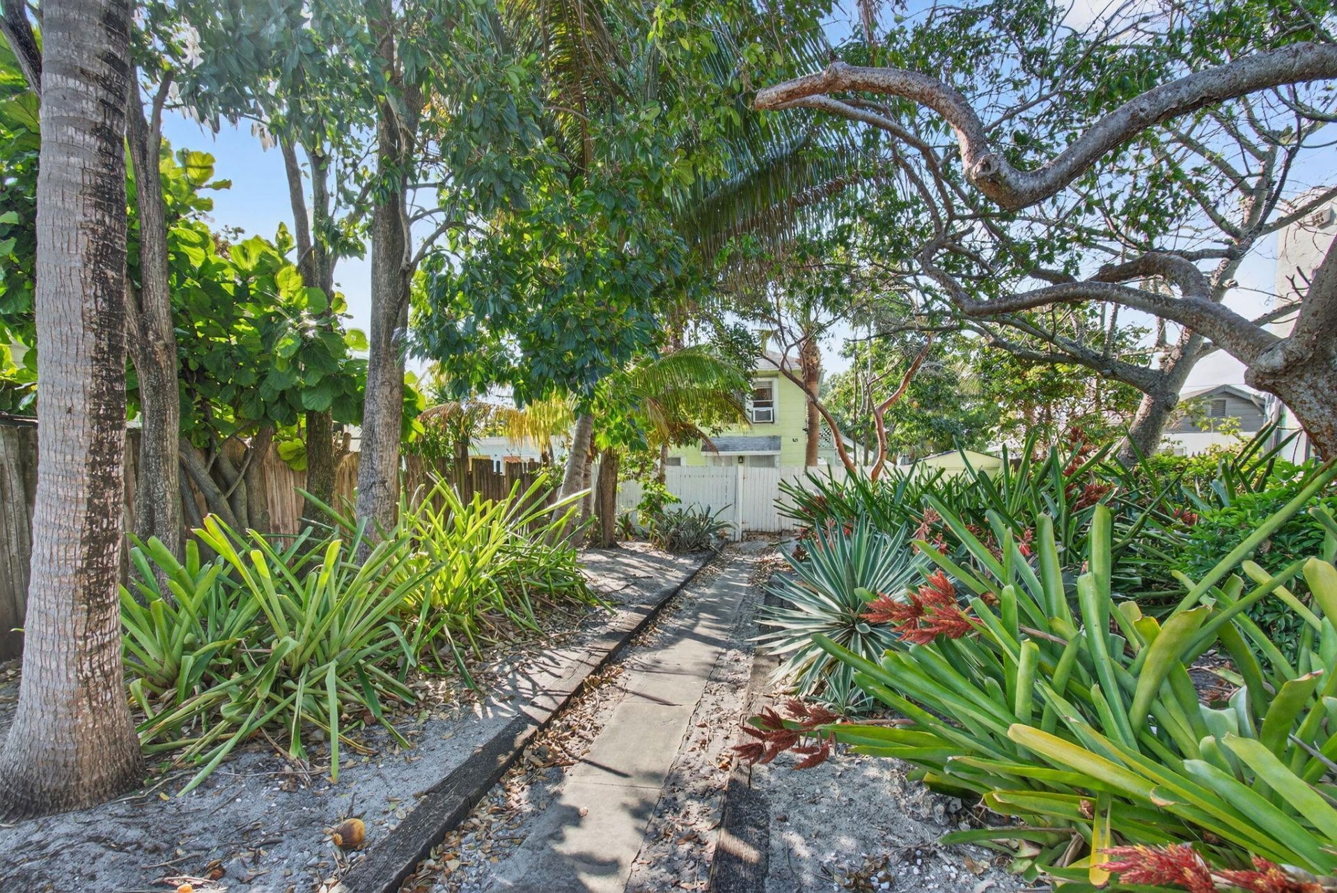 305 S K Street, Lake Worth Beach, FL 33460 Photo