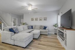 741 Enchantment Loop  photo 4