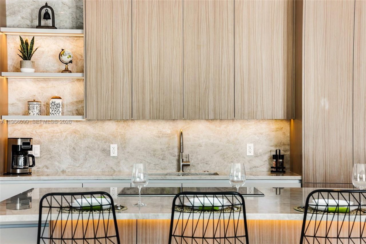 300 NE 48th St, Miami, FL 33137 Photo