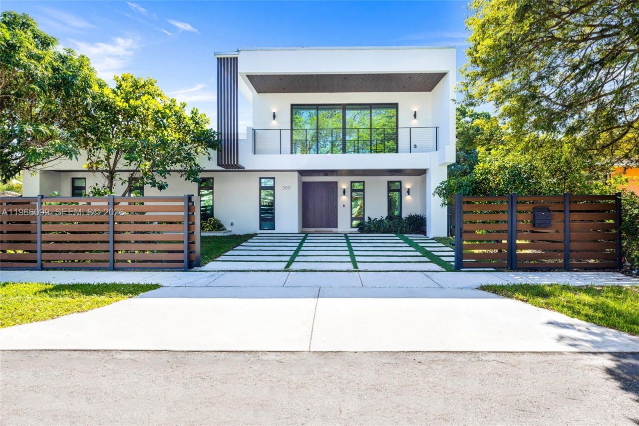 300 NE 48th St, Miami, FL 33137 Photo