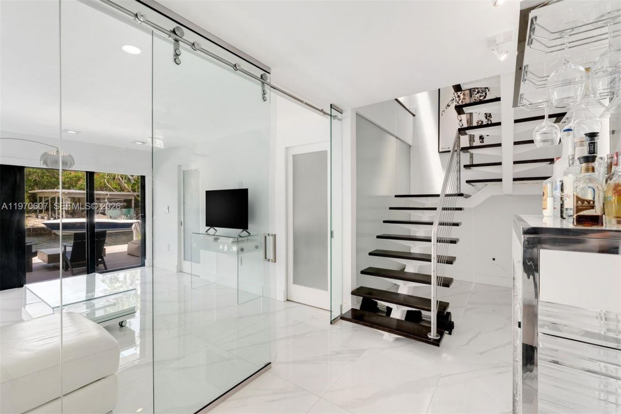 3560 W Fairview St , Miami, FL 33133 Photo