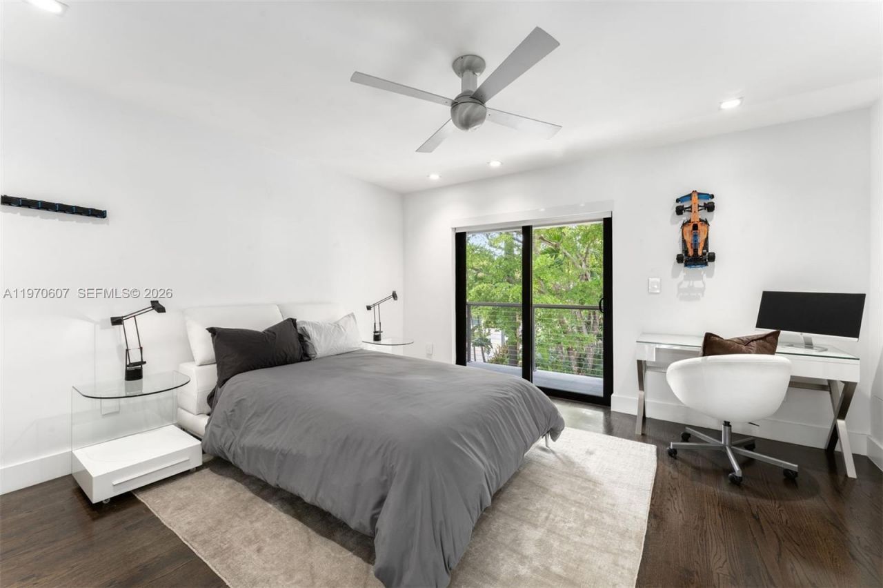 3560 W Fairview St , Miami, FL 33133 Photo