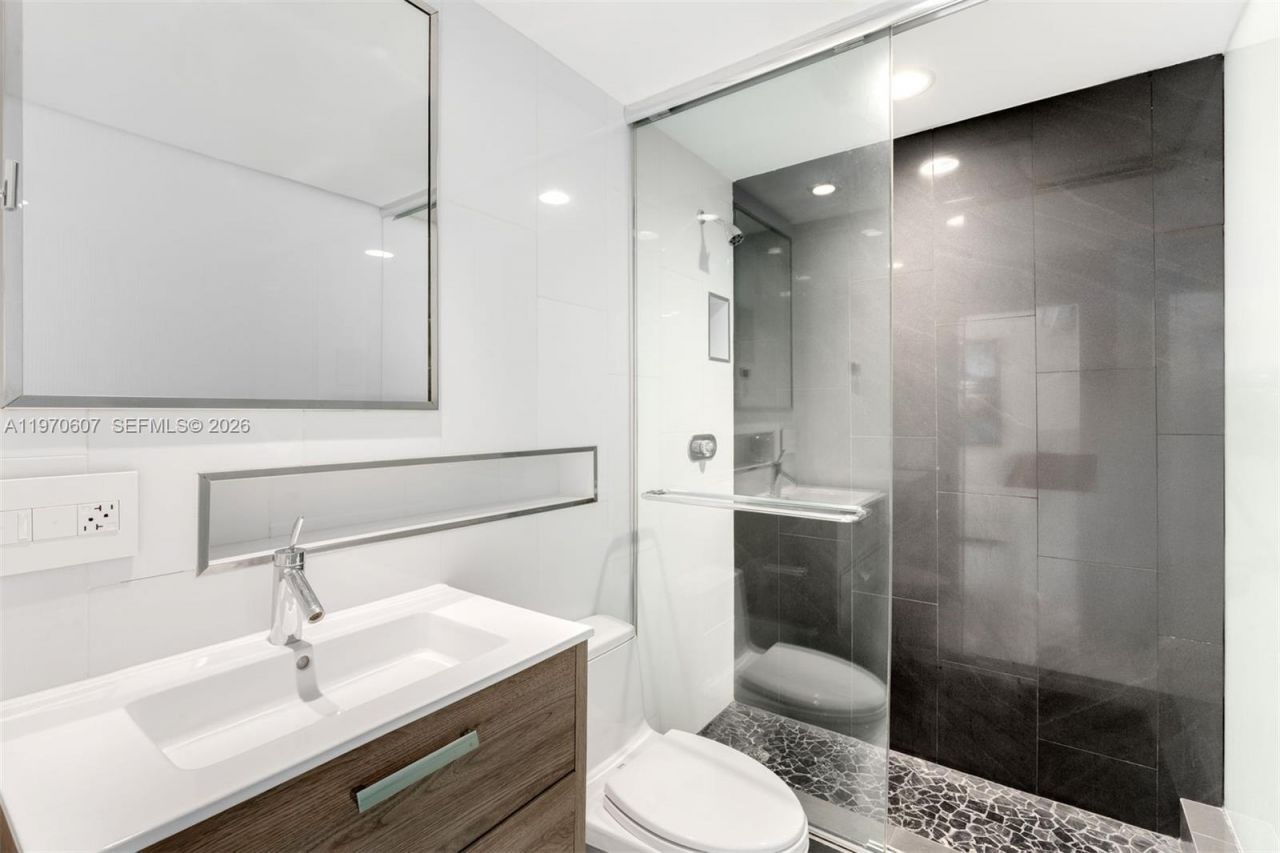 3560 W Fairview St , Miami, FL 33133 Photo